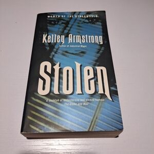 Stolen by Kelley Armstrong Paperback Book